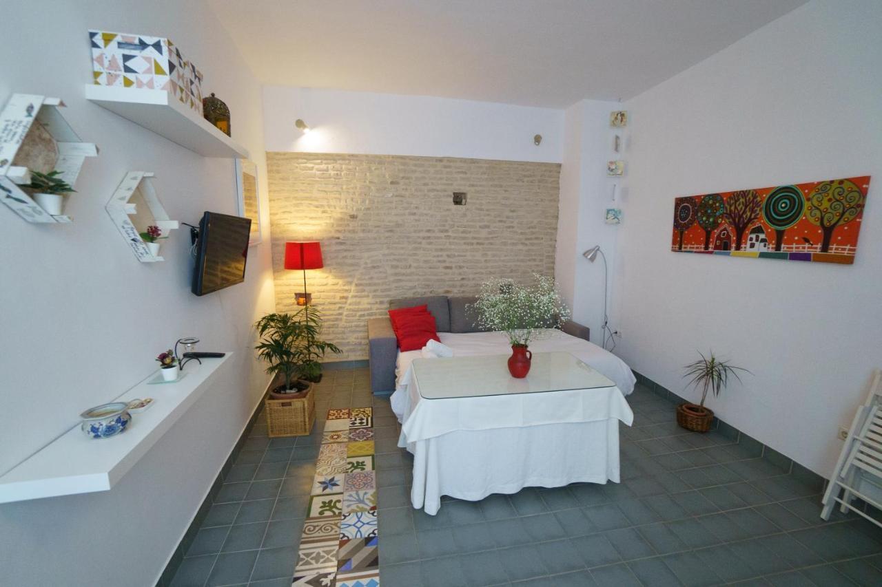 Rentalsevilla Coqueto Apartamento Junto Al Palacio De Las Duenas Extérieur photo